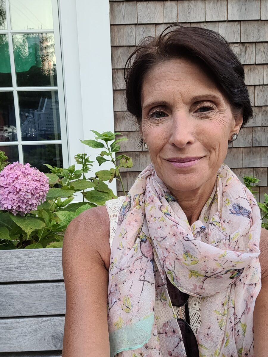 meet-laura-wellington-founder-of-zneex