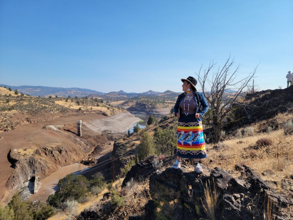 KLAMATH RIVER DAMS DOWN, SALMON RETURNING